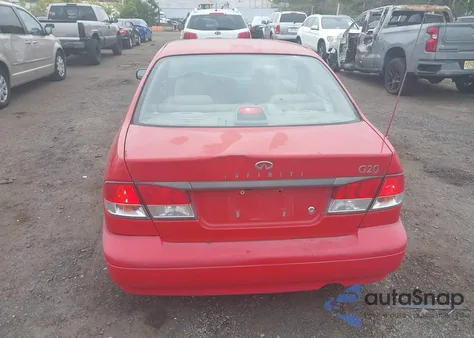 1999 Infiniti G20 Standard/Touring из США, поврежденный, VIN JNKCP11A5XT011959